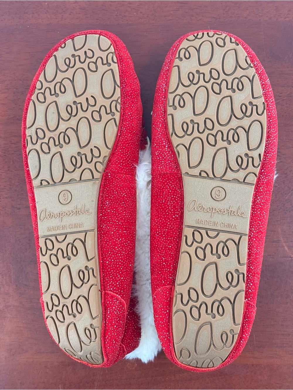 Aeropostale Red Moccasin Slippers with Cream Faux-Fur Trim - Picture 4 of 9